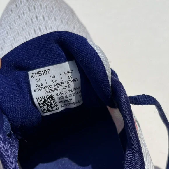 Team USA Asics Gel Cumulus 22 Sneakers - Picture 6 of 7